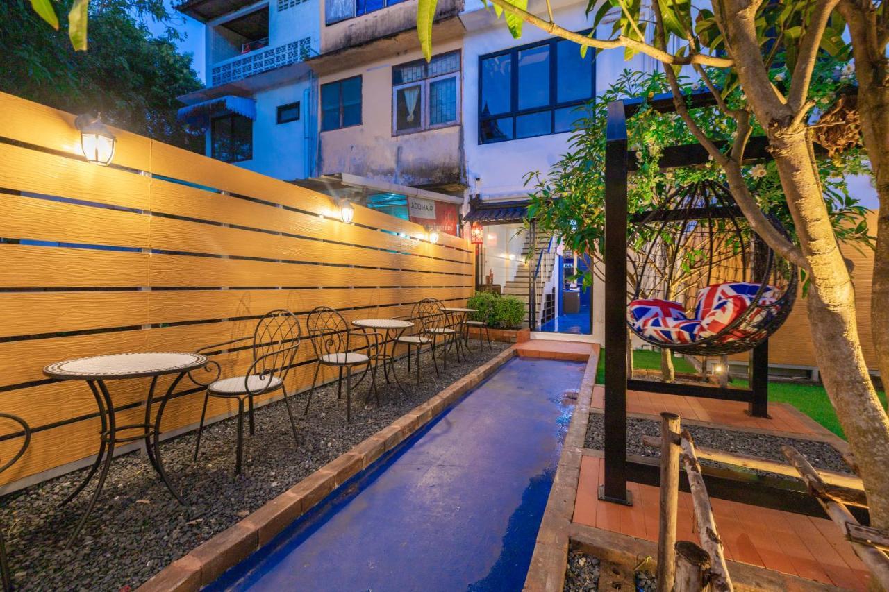 Marco Polo Phuket Poshtel & Bistro Hostel Kültér fotó